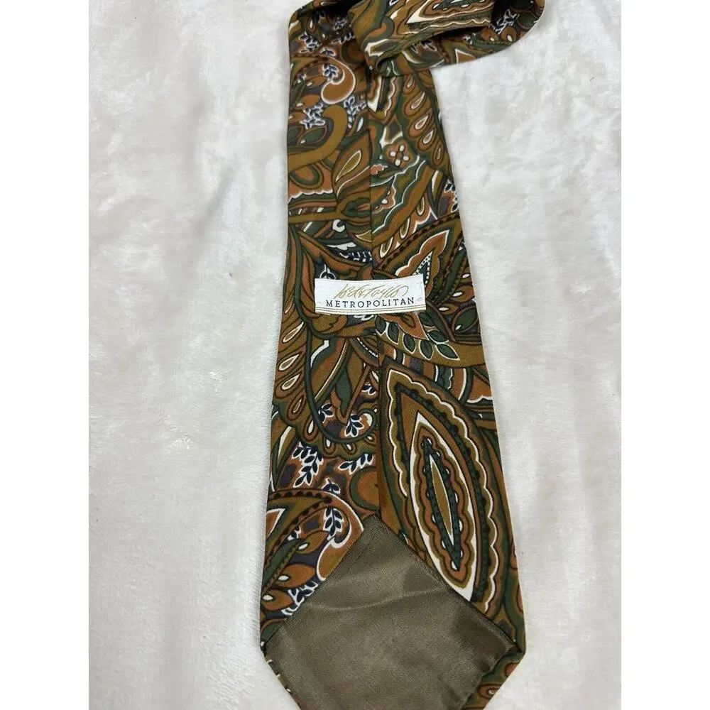 Vintage LORD AND TAYLOR‎ Metropolitan Retro Paisley Design Tie